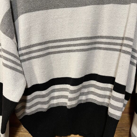Lucky Brand Women’s Knit Sweater Black Grey White Size XL Soft! - Picture 2 of 6